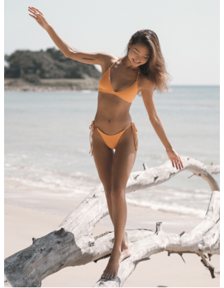 Yukari Euro-American sexy ins Band mit kleinen Brust zu sammeln Bikini sexy Drei-Punkt-Split Badeanzug Frau