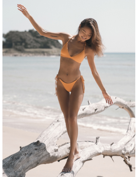 Yukari Euro-American sexy ins Band mit kleinen Brust zu sammeln Bikini sexy Drei-Punkt-Split Badeanzug Frau